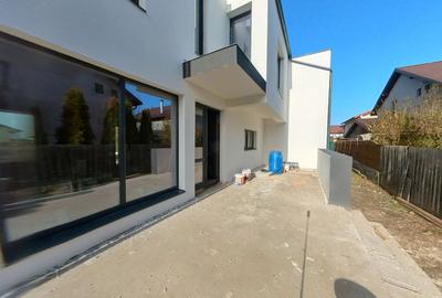 Casa cu 4 camere de vanzare Miorita, Tudor Arghezi - 6