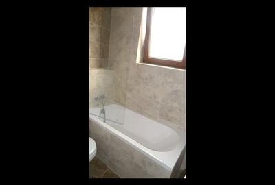 Închiriere Apartament cu 2 camere, bloc nou 2010, parcare subterana, terasa mare - 4
