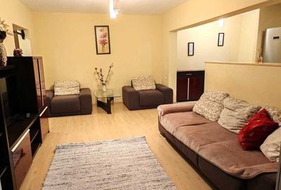 Apartament cu 3 camere semidecomandat în Iancului