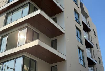 Apartament cu 3 camere decomandat în Moșilor