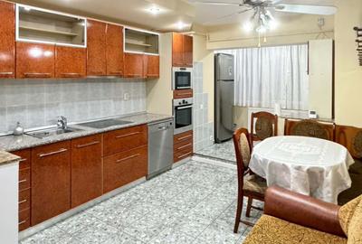 Apartament cu 2 camere decomandat în Republicii