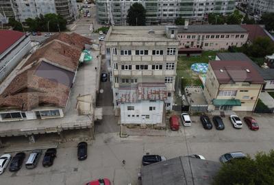 Spațiu comercial, de 1,080.00 mp, în Moreni
