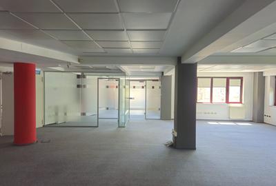Cladire  de  birouri/showroom  -760 mp/7.5  euro/mp+tva /Zona  13 Septembrie - 5