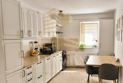 Apartament cu 2 camere decomandat, mobilat în Europa
