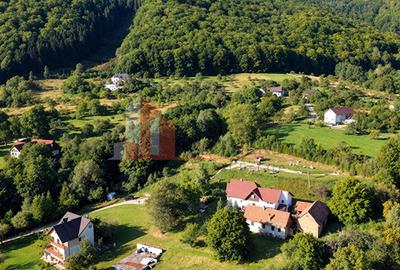 Teren 7.151 mp + casă tradițională în Predeluț–Bran - 6