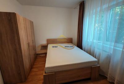 Apartament de vanzare -Str.Mioritei etaj 2 - 5