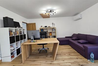 Casa renovata 200mp pe 2 niveluriparcare curte cu foisorCentru zona str. Paris - 17