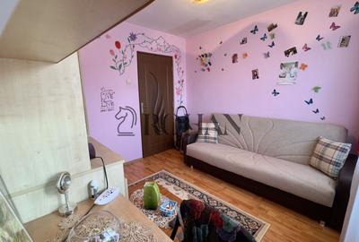 Apartament 3 camere, loc de parcare, Zona Mercur, Str. Vânătorilor - 10