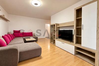Apartament cu 4 camere semidecomandat, mobilat în Plopilor