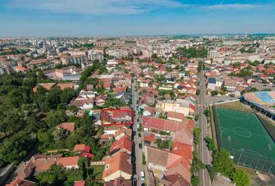 De vânzare casă / birouri în zona Decebal - 5