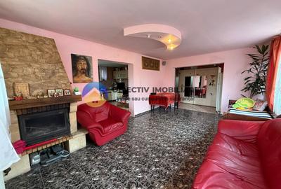 Casă cu 5 camere în Săvinești