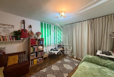 Apartament cu 2 camere decomandat în Soarelui