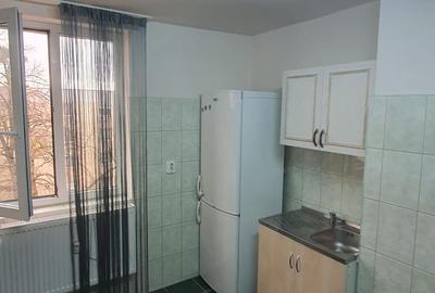 Apartament 2 camere de închiriat | 1 decembrie | Mobilat și utilat | 300 €/lună - 6