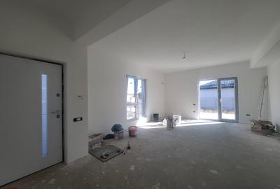 ​Casă individuală cu 4 camere de vânzare – Parter modern în zona Domnești - 9