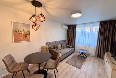 Apartament cu 2 camere semidecomandat, mobilat în Ultracentral