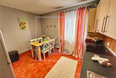 Ap. renovat, 3 camere, mobilat si utilat, gradina - Selimbar - 14