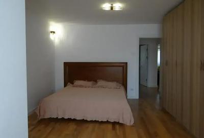 PIATA ALBA IULIA, DECEBAL, MUNCII 3 CAMERE CENTRALA PROPRIE - 10