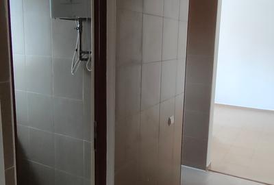 Centru,se vinde apartament decomanadat cu doua camere, pret 58000 euro. - 12