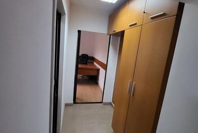 Spatiu SAD (comercial): birouri + zonă showroom - 13