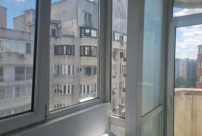 Luminos, decomandat, 2 camere în Decebal, lângă metrou - 11