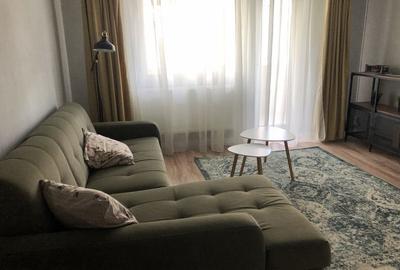 Apartament cu 2 camere semidecomandat, mobilat în Tomis Nord