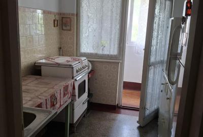 Apartament 2 camere Tiglina2 et4/4 , geam la baie ,2 Balcoane - 3
