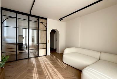 Apartament cu 3 camere decomandat în Unirii