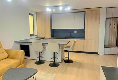 Apartament cu 2 camere decomandat, mobilat în Faleza Nord