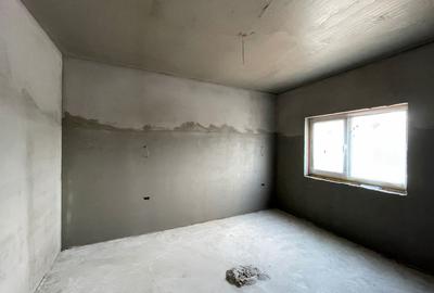 Duplex pe parter - 3 camere -Mosnita Noua - 3