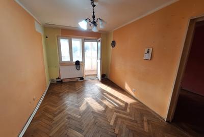 3 semidecomandate  etaj 1 Micro 38 44mp utili CT 56000Euro - 1