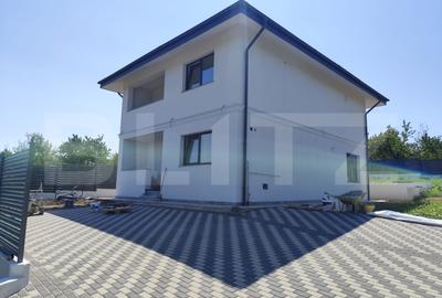 Casă individuală cu 4 camere în Bârnova
