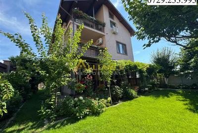 Casă individuală cu 7 camere în Central