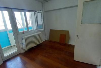 Colentina Sos. Fundeni. Bloc 1979 anvelopat Intrare/vedere față fațā - 4