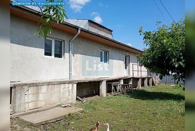 Casă cu 3 camere în Șerbeștii Vechi