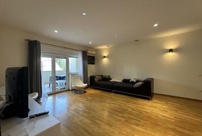 Apartament cu 3 camere decomandat în Herăstrău