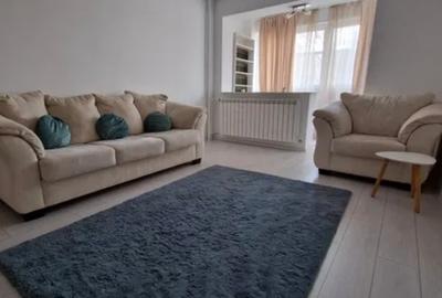 Apartament cu 2 camere decomandat în Titan