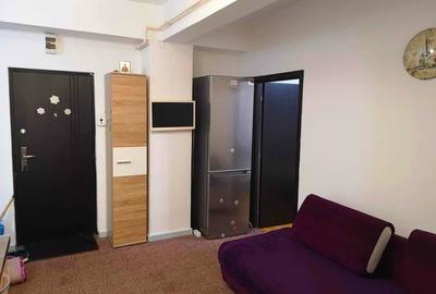 Apartament cu 2 camere decomandat, mobilat în Baza 3