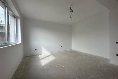 Casă individuală spațioasă | 6 camere, 244 mp utili, teren 421 mp | Dobroești - 13