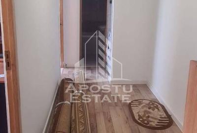 Apartament cu 3 camere, decomandat, etajul 2 , centrala proprie - 7