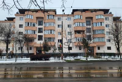 Apartament cu 2 camere decomandat în Plopilor