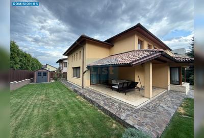 Casă individuală cu 5 camere în Bună Ziua