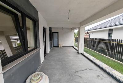 Liniște, Spațiu și Eleganță | Casă Nouă la Cheie în Hemeiuș - 10
