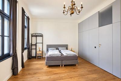 Apartament spectaculos de închiriat 4 camere 4 băi Centrul Istoric - 9