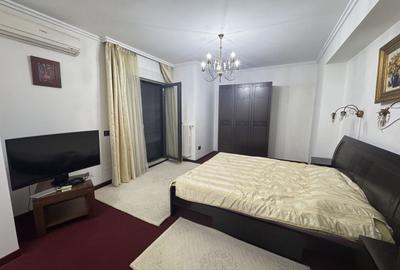 Apartament spatios cu vedere la parc, prima linie - 8