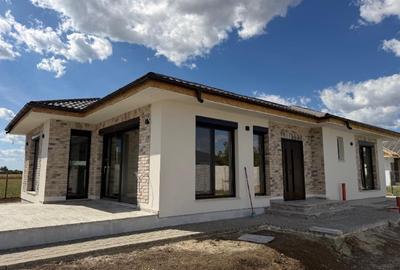 Casă individuală cu 4 camere în Corbeanca