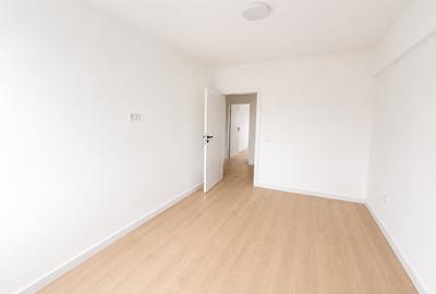 Apartament cu 3 camere decomandat în Păcurari