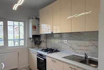 Apartament cu 2 camere decomandat, mobilat în Tei