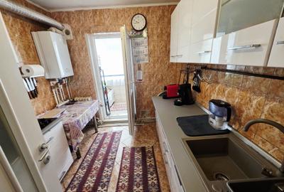 Apartament cu 3 camere în Alexandru cel Bun