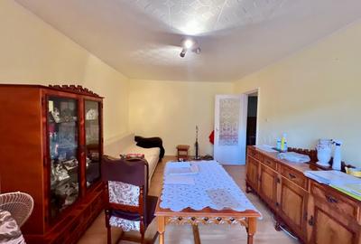 Apartament 4 camere, decomandat, 76mp utili, etaj 1 - Zona Soarelui - 3