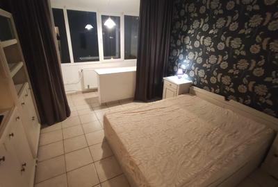 Apartament cu 2 camere decomandat în 1 Mai